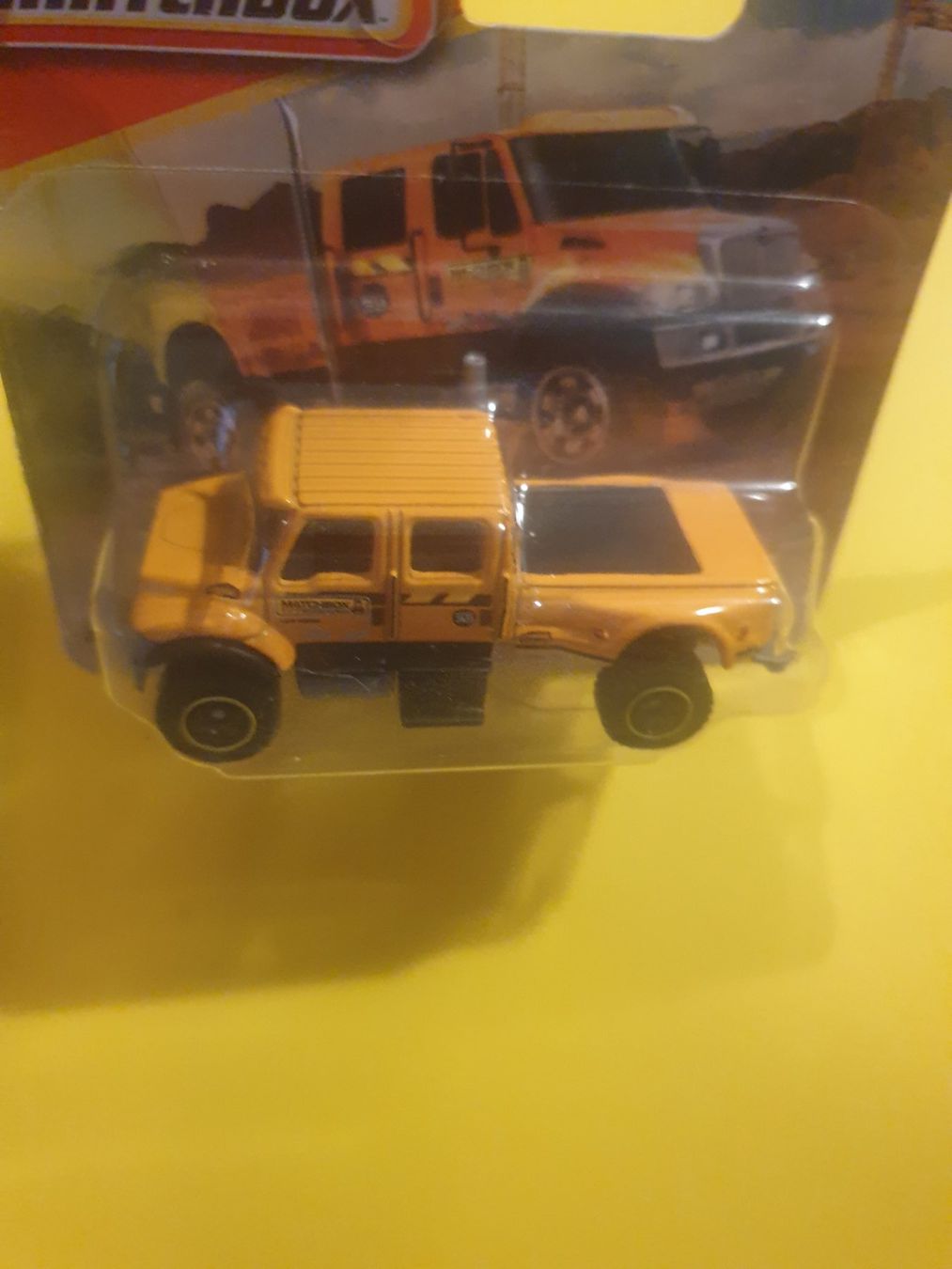 Matchbox Modellini d'auto: Matchbox INTERNATIONAL CXT – Nuovo e nell'imballaggio originale da Oftringen venduto da Rotor 3